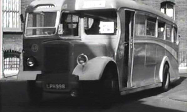 Leyland Tiger PS1