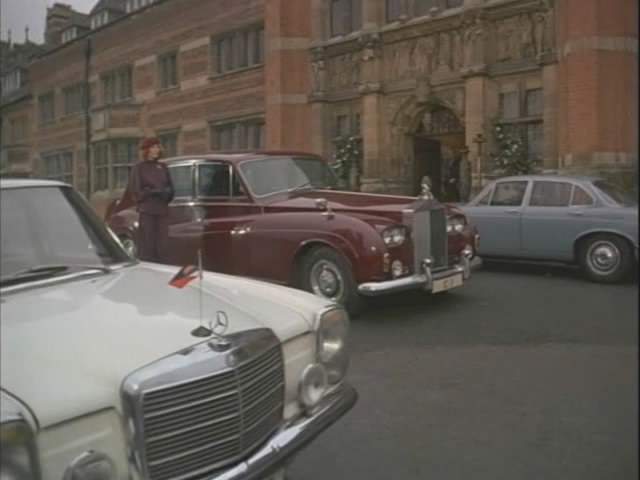 Mercedes-Benz 220 D Lang