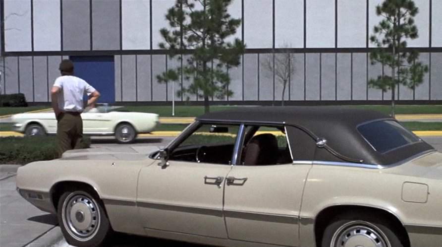 Ford Thunderbird Landau
