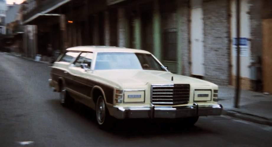 Ford LTD Country Squire