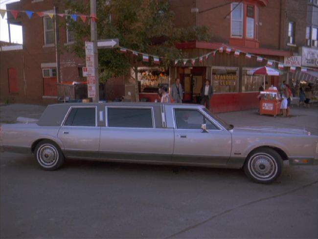 Lincoln Town Car Stretched Limousine