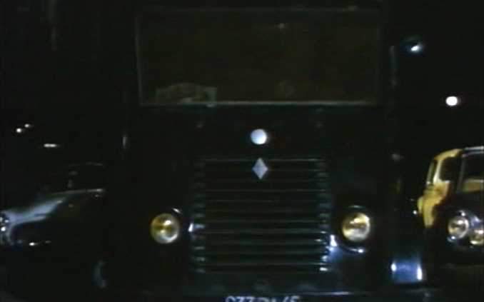 Renault 1000 Kg Car