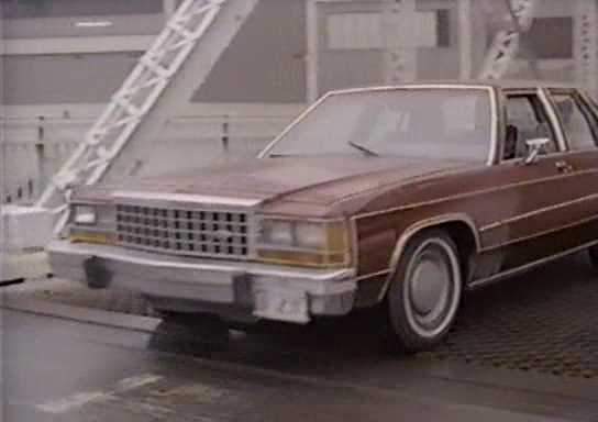 Ford LTD Crown Victoria