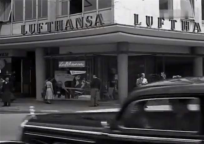 Mercedes-Benz 220