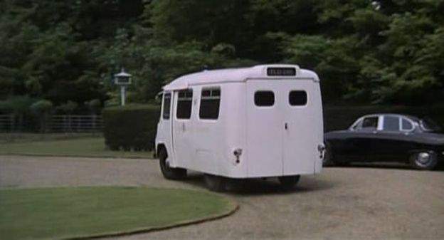 Austin LD Ambulance MkII