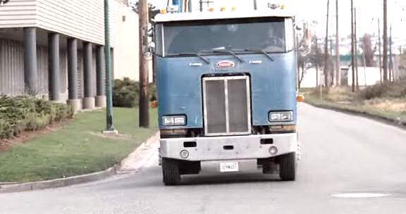 Peterbilt 362