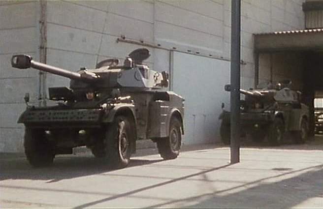 Panhard AML 90