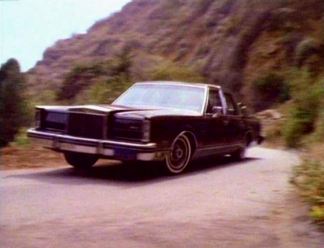 Lincoln Continental Mark VI