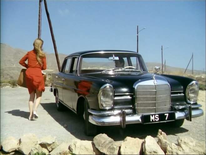 Mercedes-Benz 220 S