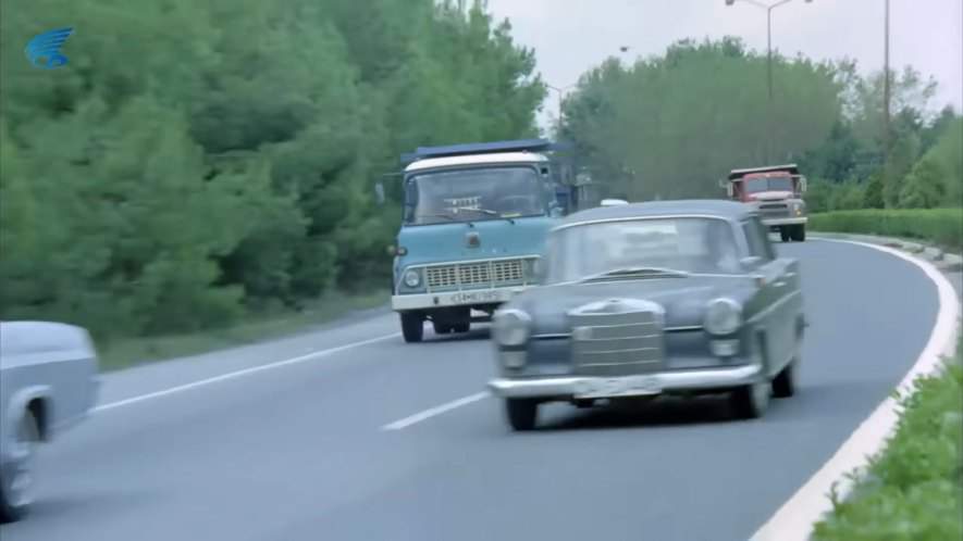 Mercedes-Benz 190