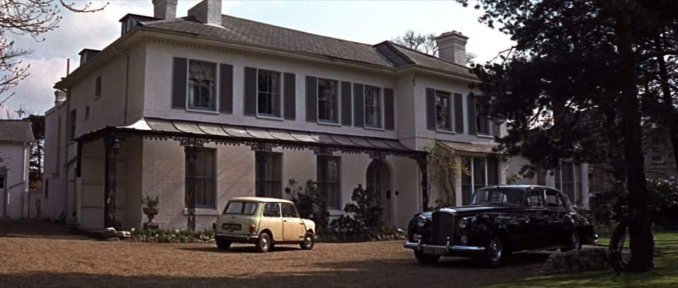 Bentley S2