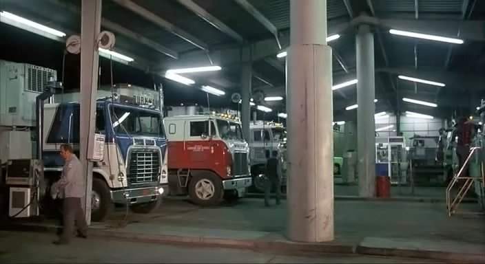 White Road Commander