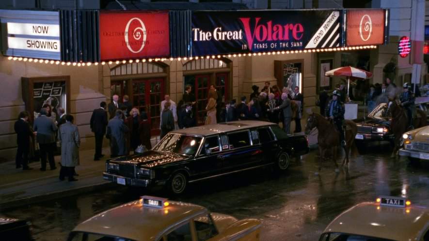 Lincoln Town Car Stretched Limousine