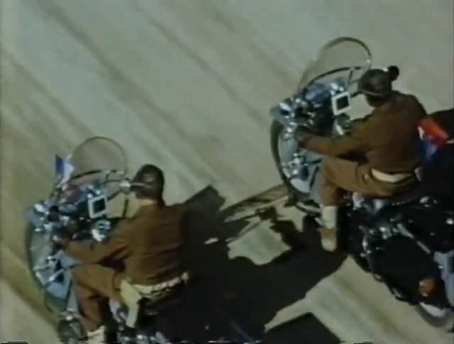 Harley-Davidson FLHP
