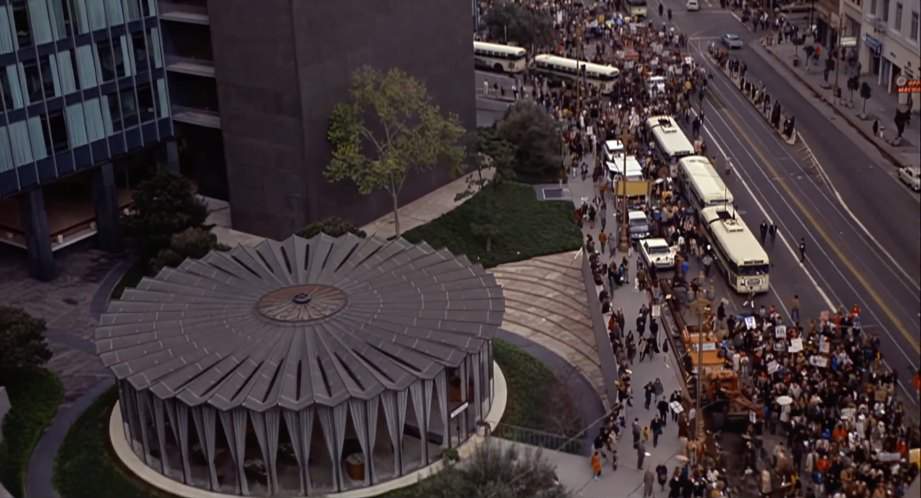 Marmon-Herrington TC-44