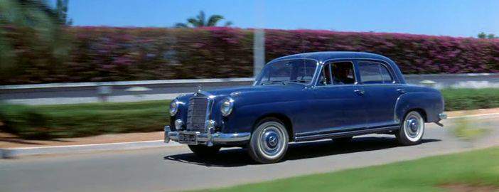 Mercedes-Benz 220