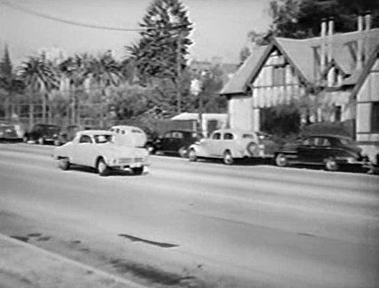 Oldsmobile Custom Cruiser