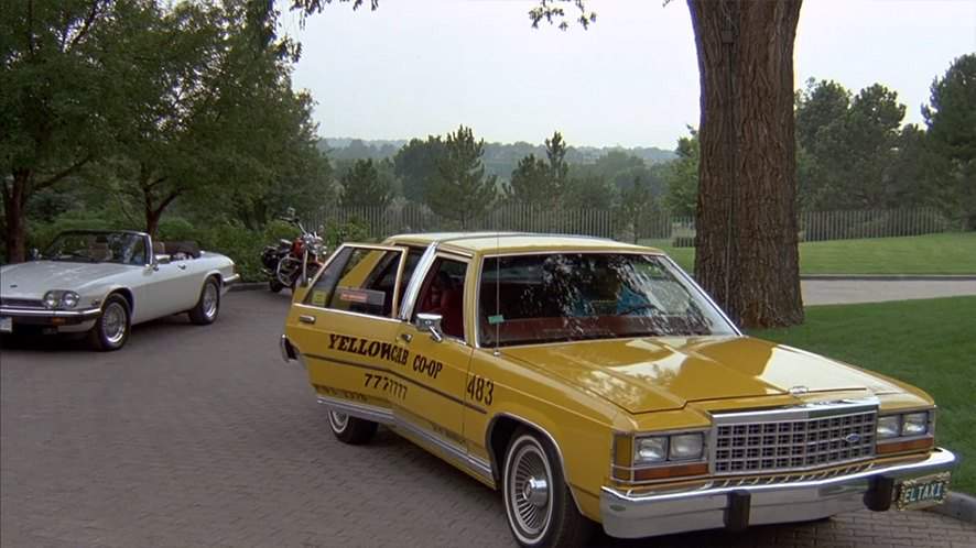 Ford LTD Crown Victoria