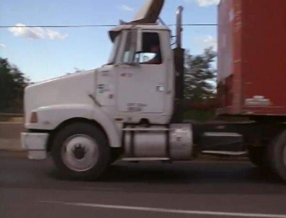 WhiteGMC WIA 42T