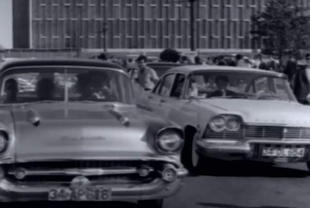 Plymouth Savoy