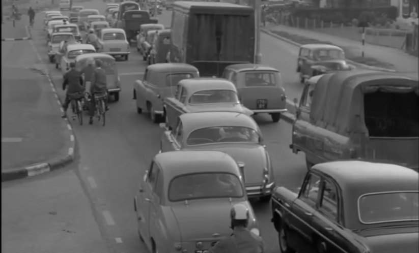 Hillman Husky Series II