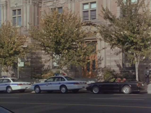 Ford Crown Victoria
