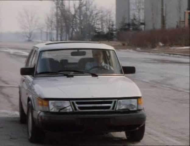 SAAB 900