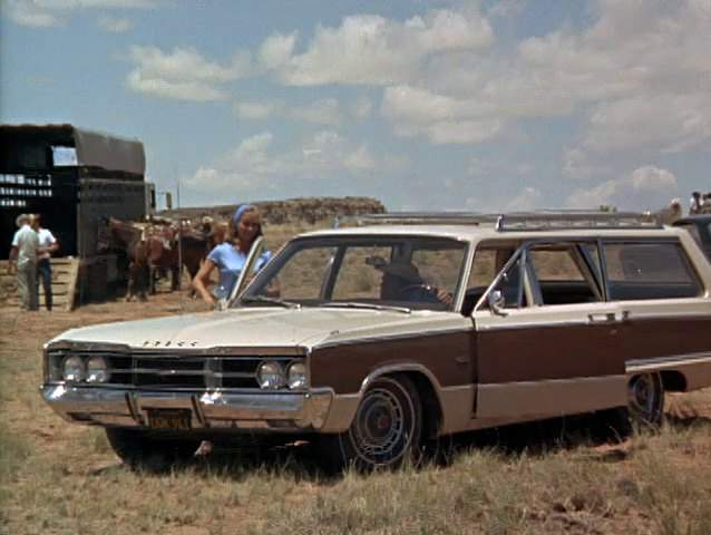 Dodge Monaco