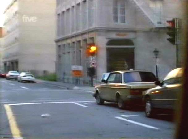 Volvo 242