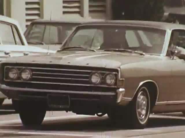 Ford Fairlane 500