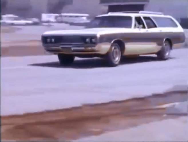 Chrysler Town & Country