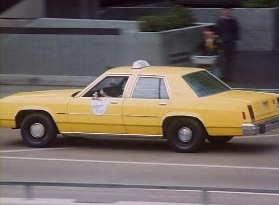 Ford LTD Crown Victoria