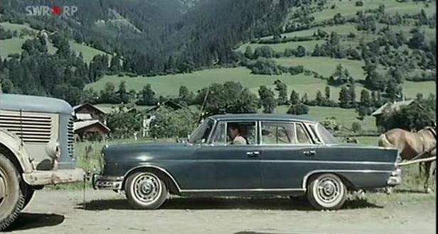 Mercedes-Benz 220 S
