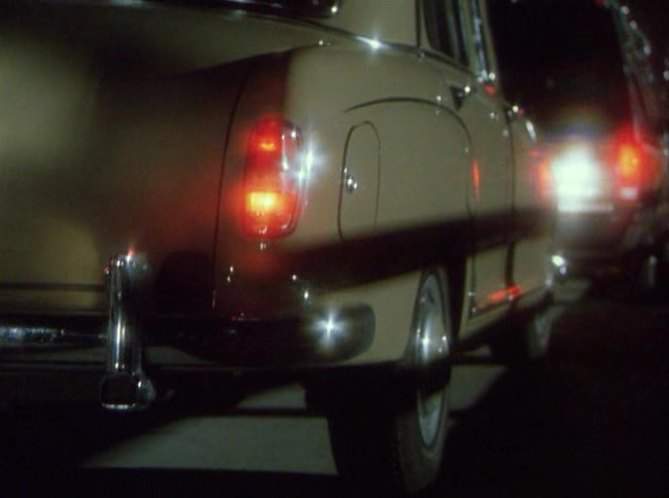 Mercedes-Benz 220