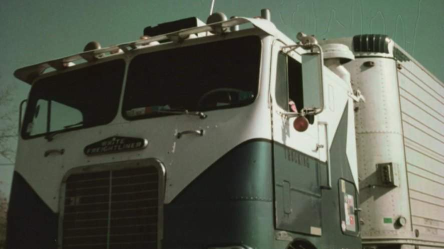White-Freightliner WFT-7264T