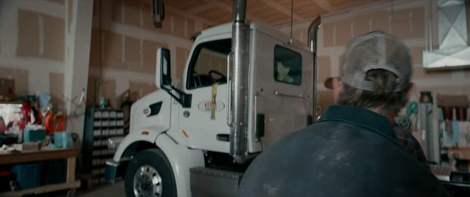 Peterbilt 567