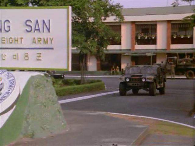 AM General HMMWV M1043