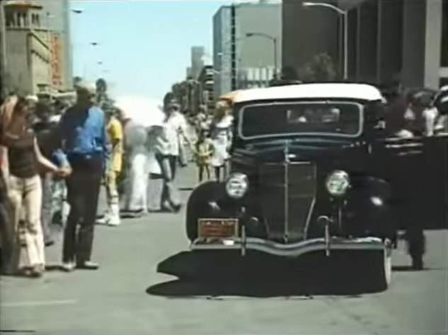 Ford V8 De Luxe