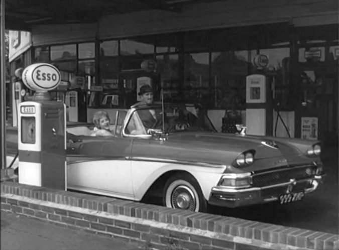 Ford Fairlane 500 Sunliner
