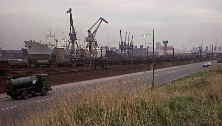 Shelvoke & Drewry TZB 1100