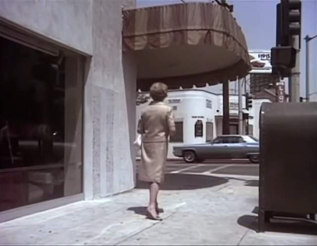 Cadillac Sedan DeVille