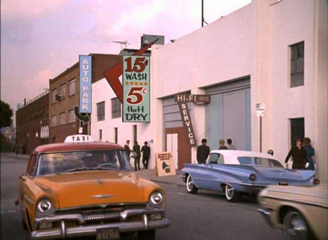 Plymouth Savoy