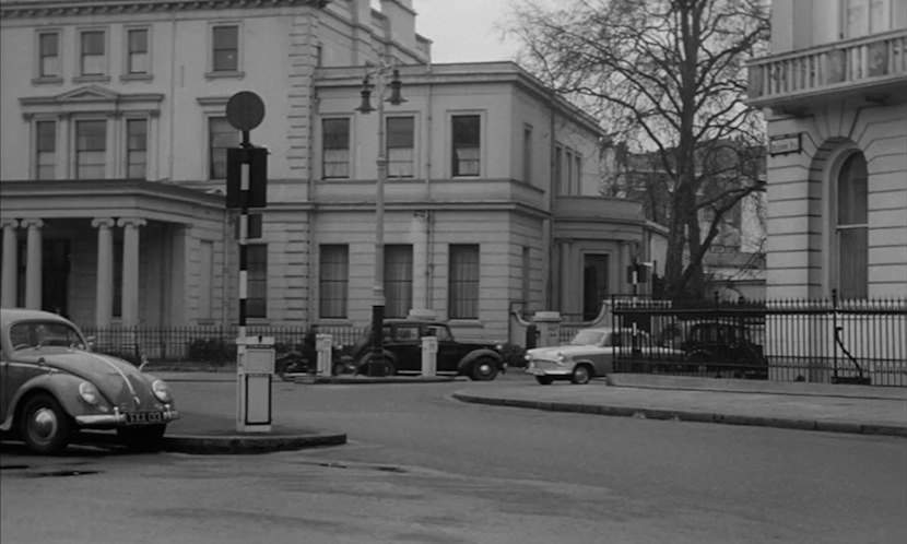 Volkswagen De Luxe Saloon