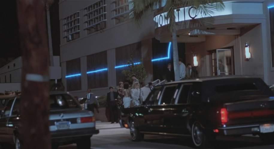 Lincoln Continental Stretched Limousine