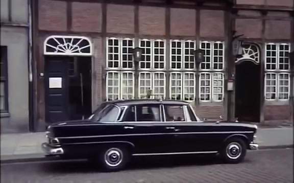Mercedes-Benz 200