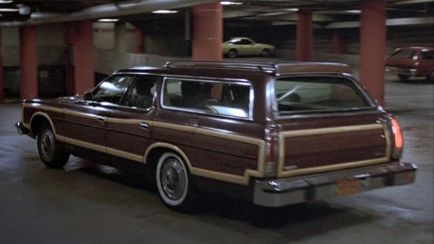 Ford LTD Country Squire