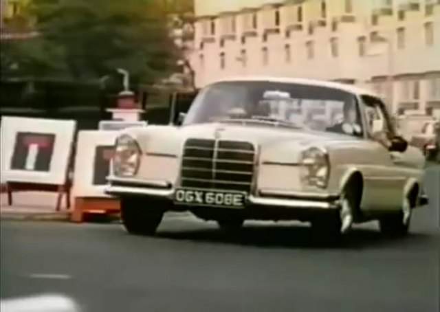 Mercedes-Benz 250 SE Coupé