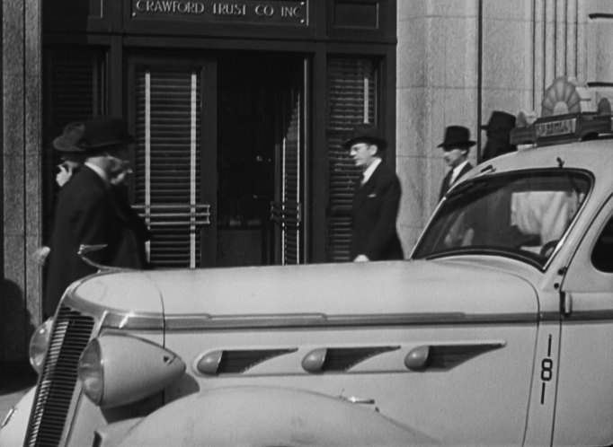 1936 De Soto Airstream in Mr. & Mrs. Smith