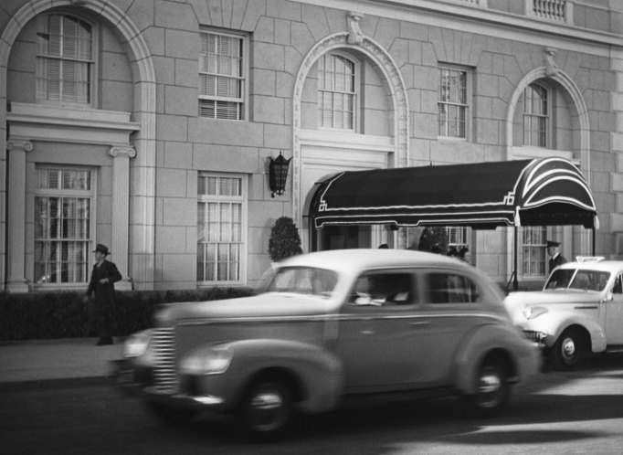 1939 Nash LaFayette in Mr. & Mrs. Smith