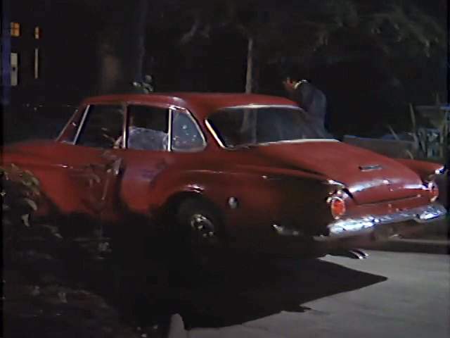 Valiant Sedán